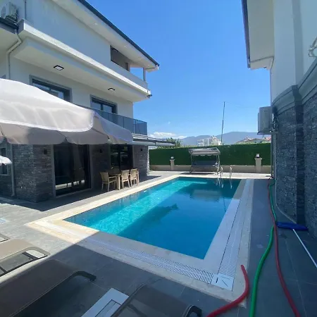 Villa Ala Villa *